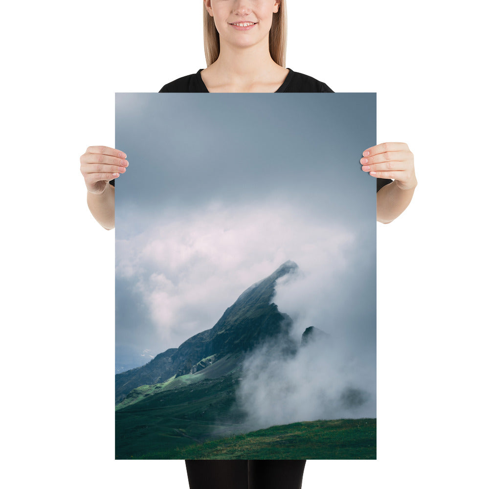 Schweizer Berg im Nebel - Poster